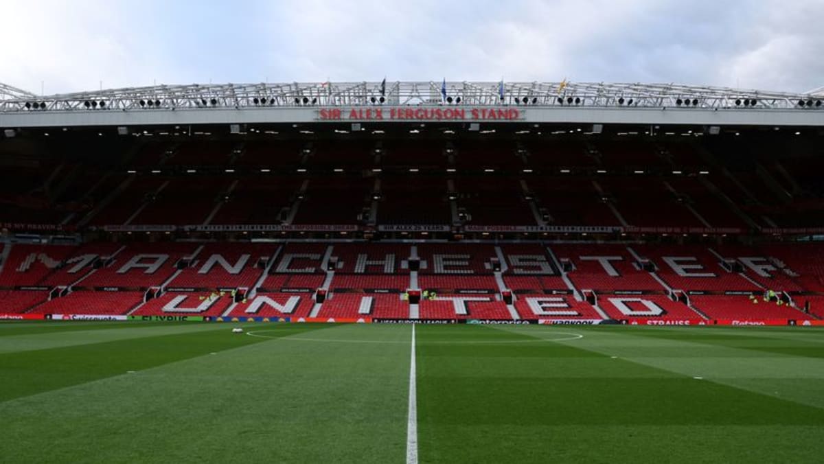 Manchester United to increase season ticket prices by around 5%