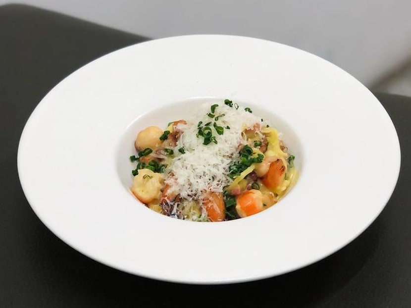 Easy home recipe: Prawn carbonara with bacon and egg yolk from Preludio's chef