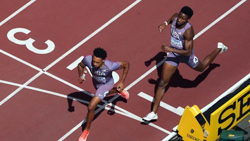 US through to 4x400 final, South Africa miss out on 4x100