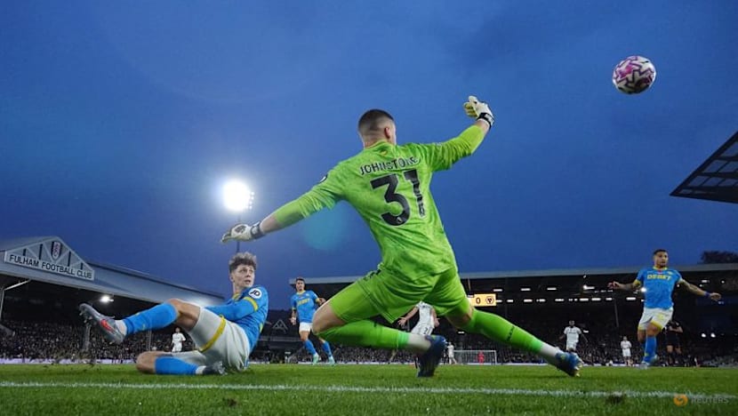 Arsenal march on, Liverpool snap losing streak, Wolves' misery continues, Diallo saves Man Utd