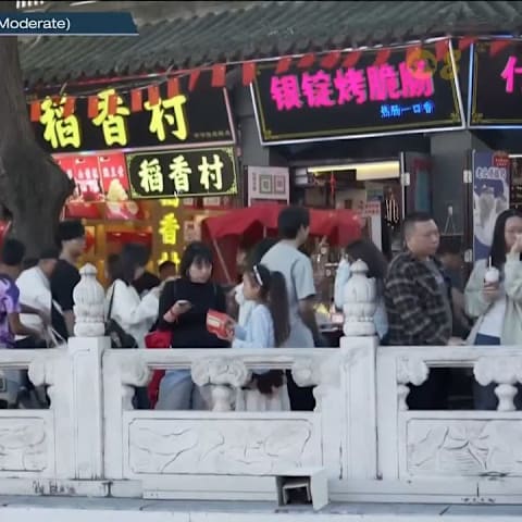 中国十一黄金周开跑 北京迎大批游客