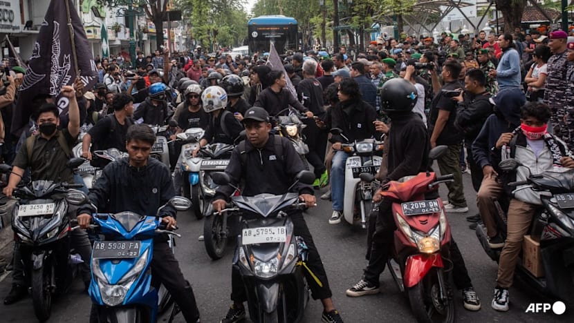 Thousands protest in Indonesia as military deployed in capital Thousands protest in Indonesia as military deployed in capital