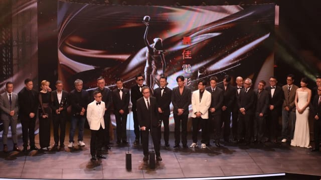 “最佳影片”、“最佳导演”都是它！《九龙城寨之围城》9奖成金像奖大赢家