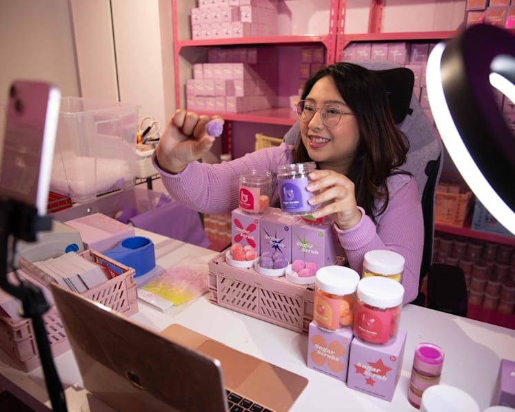 From selling laundry pods to body scrubs, young livestreamers are raking in the dough on TikTok