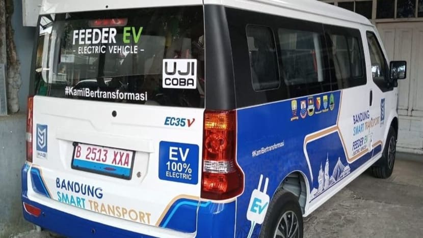 Bandung uji coba gratis angkot listrik, cek rutenya