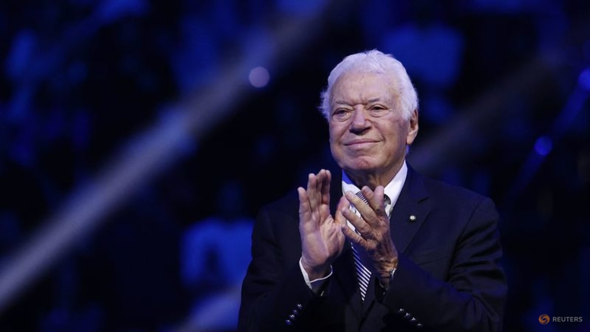 Nicola Pietrangeli, Italy’s tennis maestro who danced on clay, dies at 92