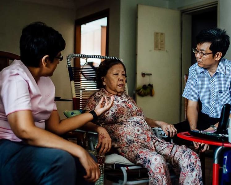 Commentary: For the dying, home hospice care offers a ray of hope
