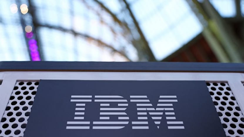 IBM tops quarterly estimates on hybrid cloud growth