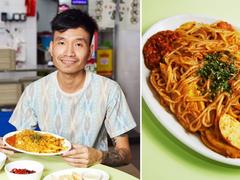 Hawker converts Japanese food stall to sell dry laksa, now has 45-minute queues