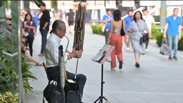 口试练习：街头艺人演奏笙