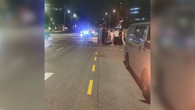涉无照酒驾后撞上货车 34岁男子被捕