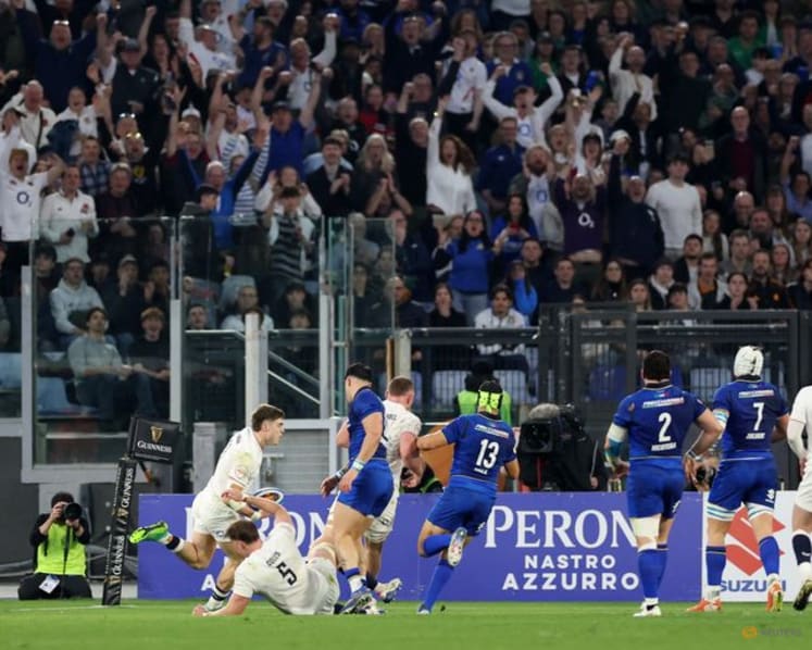 Italy throw off weight of the past in landmark win over England