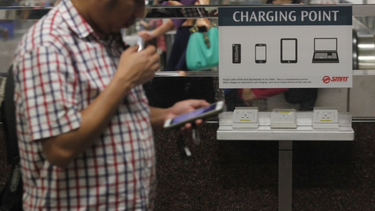 SMRT to install more charging points after positive feedback - TODAY