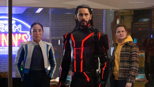 【满城三带黄金甲】“Tron: Ares”：一饱眼耳福后的不进反退