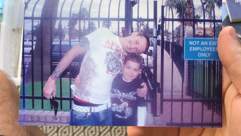 'Kalian khianati kepercayaan penggemar': Putra Chester Bennington geram Emily Armstrong jadi vokalis baru Linkin Park