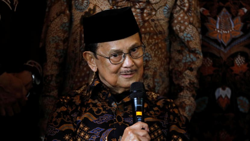 Singapore leaders express condolences over death of former Indonesian president Habibie
