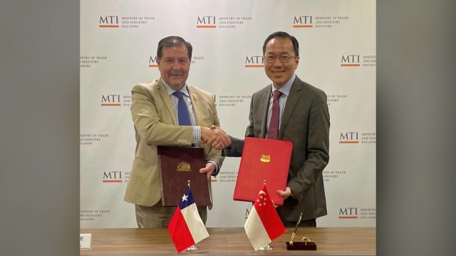 我国同智利签署合作备忘录 在碳市场和碳定价方面进行合作