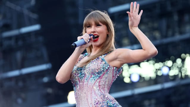 Taylor Swift首登Forbes全球亿万富豪榜　LVMH集团总裁蝉联世界首富