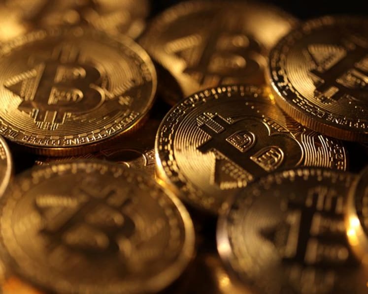 Analysis:Trump agencies to set crypto policy as bill stalls, limiting industry's gains
