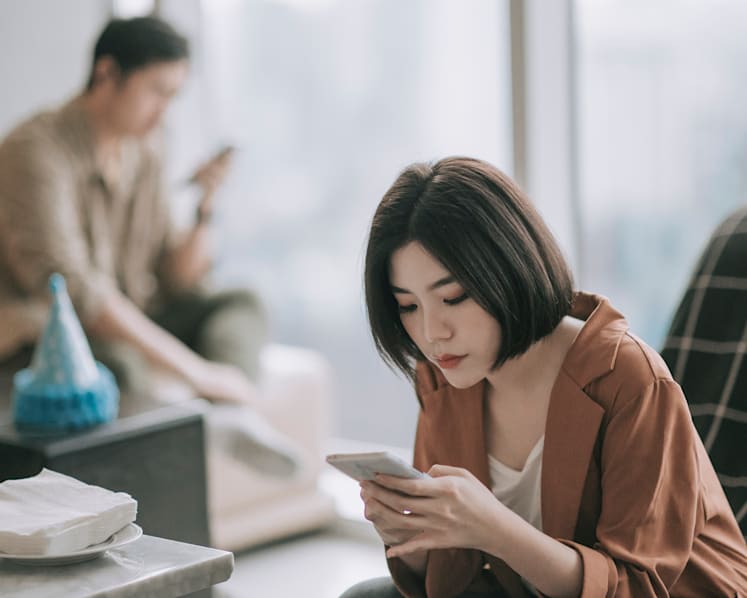 Commentary: Constant smartphone notifications really do tax your brain