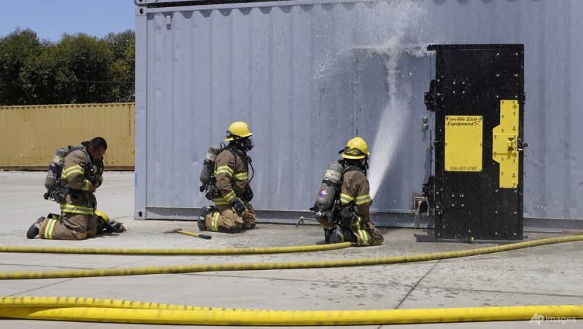 Western fires outpace California effort to fill inmate crews Western fires outpace California effort to fill inmate crews