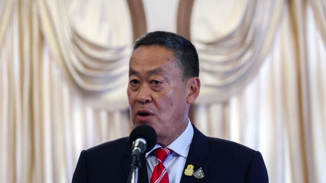 40议员请愿革除社德他首相职 泰国宪法法院受理申诉