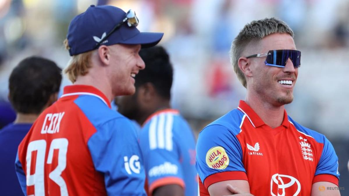 Cox to replace injured Bethell for Pakistan tests as Root begins new England captaincy stint