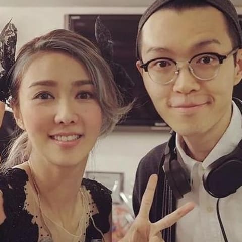 薛凯琪深夜独自哭泣，面对好友方大同意外离世，心理辅导震撼揭秘