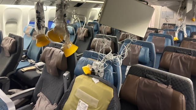 新航：又有两名SQ321航班受伤乘客出院