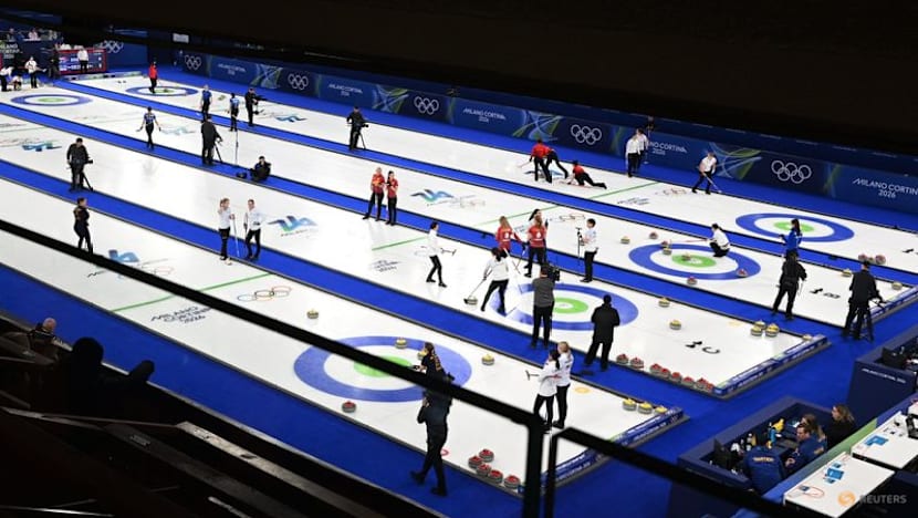 Curling-Curlers are loving the noisy fans at Winter Games