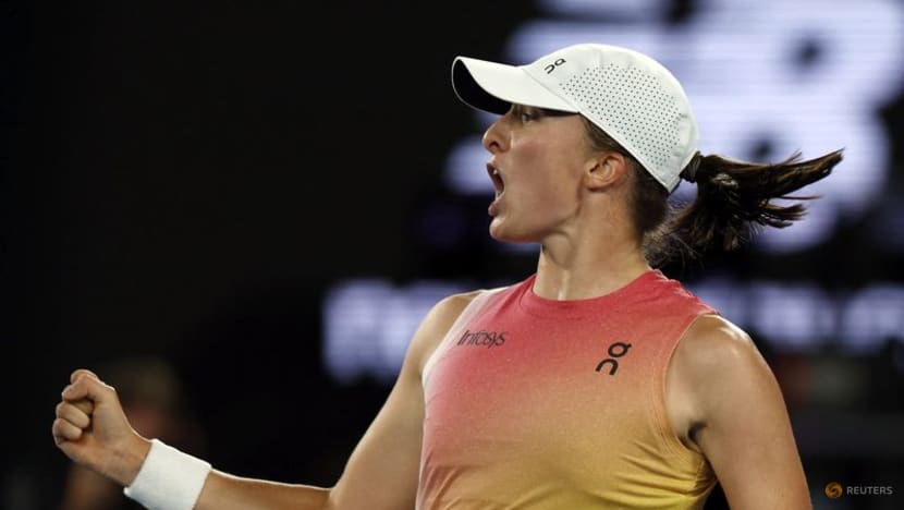 Swiatek beats Rybakina to move into Qatar Open semi-finals