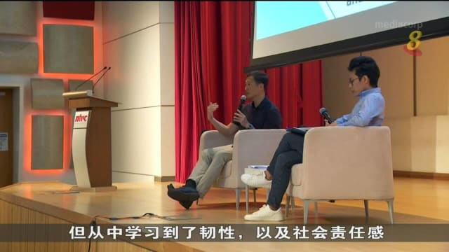 王乙康：能走出疫情最严峻时刻 青年扮演了角色