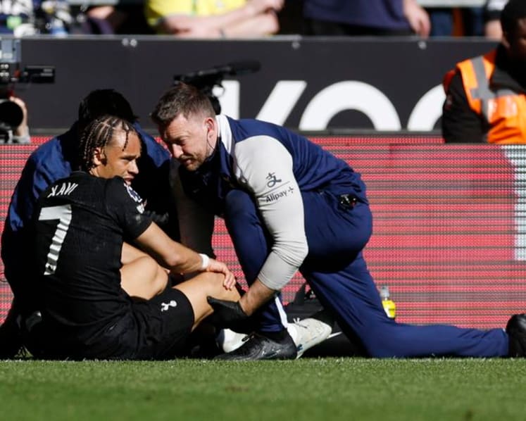 Netherlands and Tottenham's Simons to miss World Cup after knee injury
