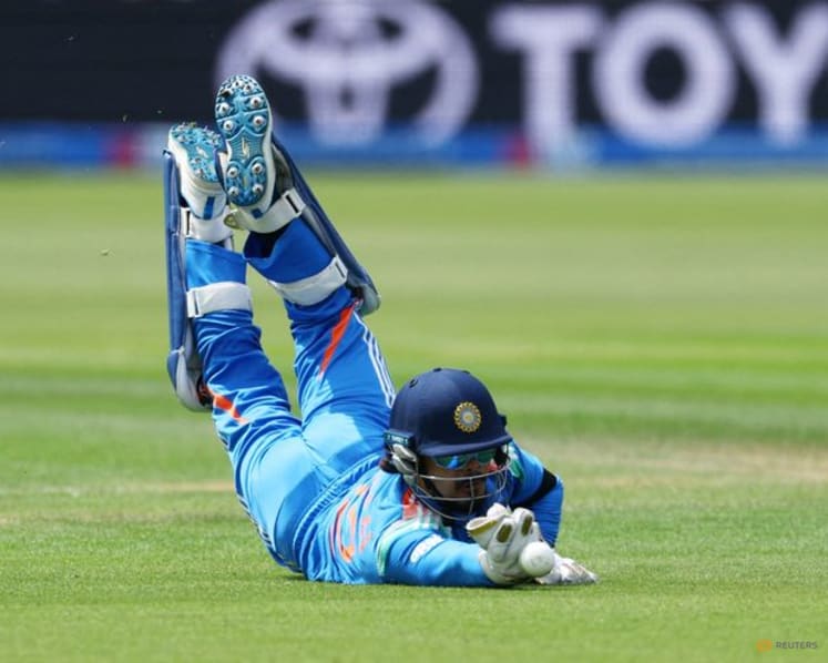Duckett's big century sets up England series win over India