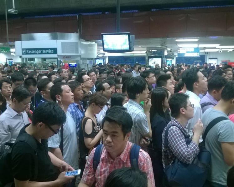 SMRT says sorry for ‘unacceptable’ disruptions