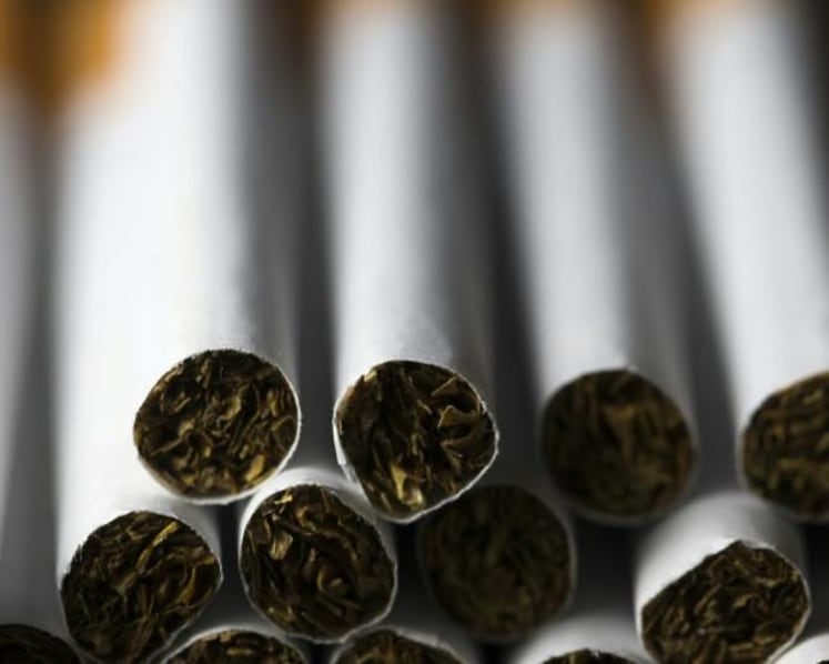Man jailed for exploiting EZ-Link auto top-ups of nearly S$110,000 to buy cigarettes