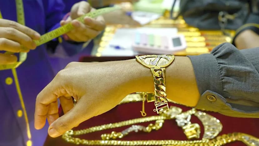 NOTA DARI JAKARTA: Kilauan Emas Untuk Ekonomi Rakyat Indonesia