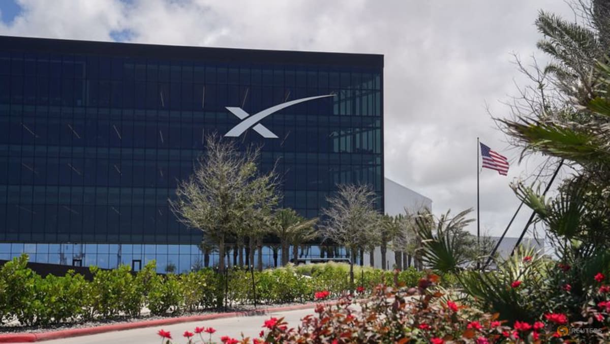 Musk's SpaceX prices record US$75 billion IPO at US$135 a sh
