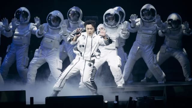 演唱会发生插曲怕触电　陈奕迅急喊卡