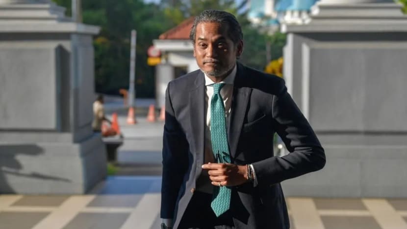 Khairy Jamaluddin peroleh ganti rugi RM2.5 juta bagi kes saman berhubung vaksin COVID-19