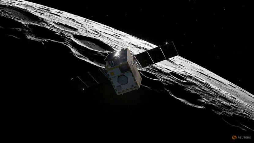 நிலாவில் நீர் உள்ளதா? - கண்டுபிடிக்க முனையும் NASA நிலாவில் நீர் உள்ளதா? - கண்டுபிடிக்க முனையும் NASA