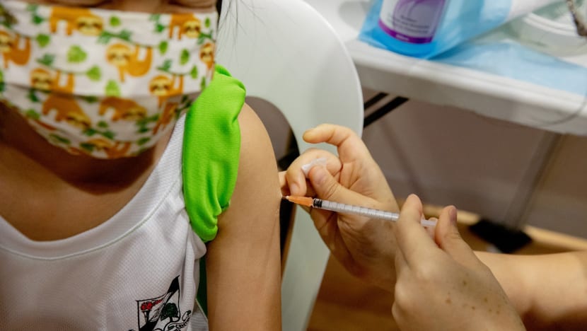 Tiada kesan sampingan serius dalam kalangan kanak-kanak divaksin sejauh ini: MOH Tiada kesan sampingan serius dalam kalangan kanak-kanak divaksin sejauh ini: MOH