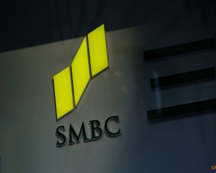 Exclusive-SMBC rules out raising stake in Yes Bank beyond 25%, Yes shares tumble