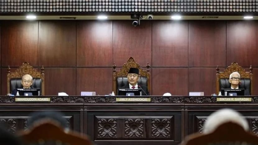 Ketua Mahkamah Perlembagaan Indonesia diberhenti; langgar kod etika berhubung batas usia calon naib presiden