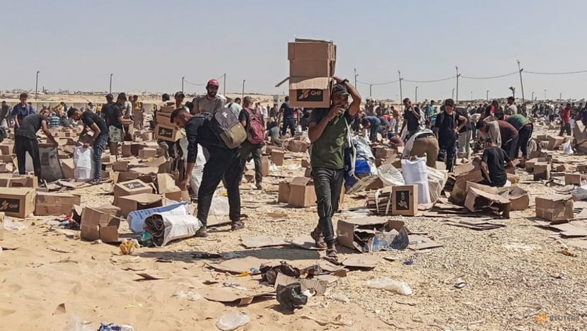 Overcrowding forces halt to Gaza aid distribution, Eid holiday marked by violence Overcrowding forces halt to Gaza aid distribution, Eid holiday marked by violence