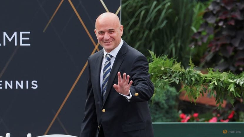 Sport-Tennis great Agassi to make pro pickleball debut