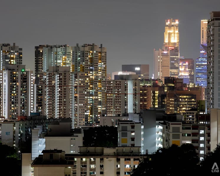 CNA Explains: Electricity tariffs are at a record high. Should you lock in a plan now or wait?
