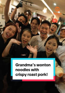 This wonton noodle specialist serves “pig armpit” char siew, aka ‘bu jian tian’, the ethereally tender cut of meat from the pig’s underarm! #8dayeat #laifaba #roastmeat #woodfire #charsiew #porkbelly #bujiantian #localfood #sgfoodie 
