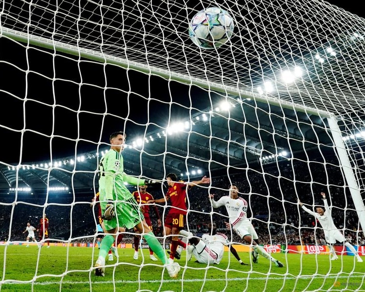 Serie A sides endure humbling Champions League match day