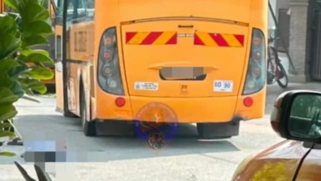 柔佛七岁男童下校车后遭校车撞死 女司机当场昏倒